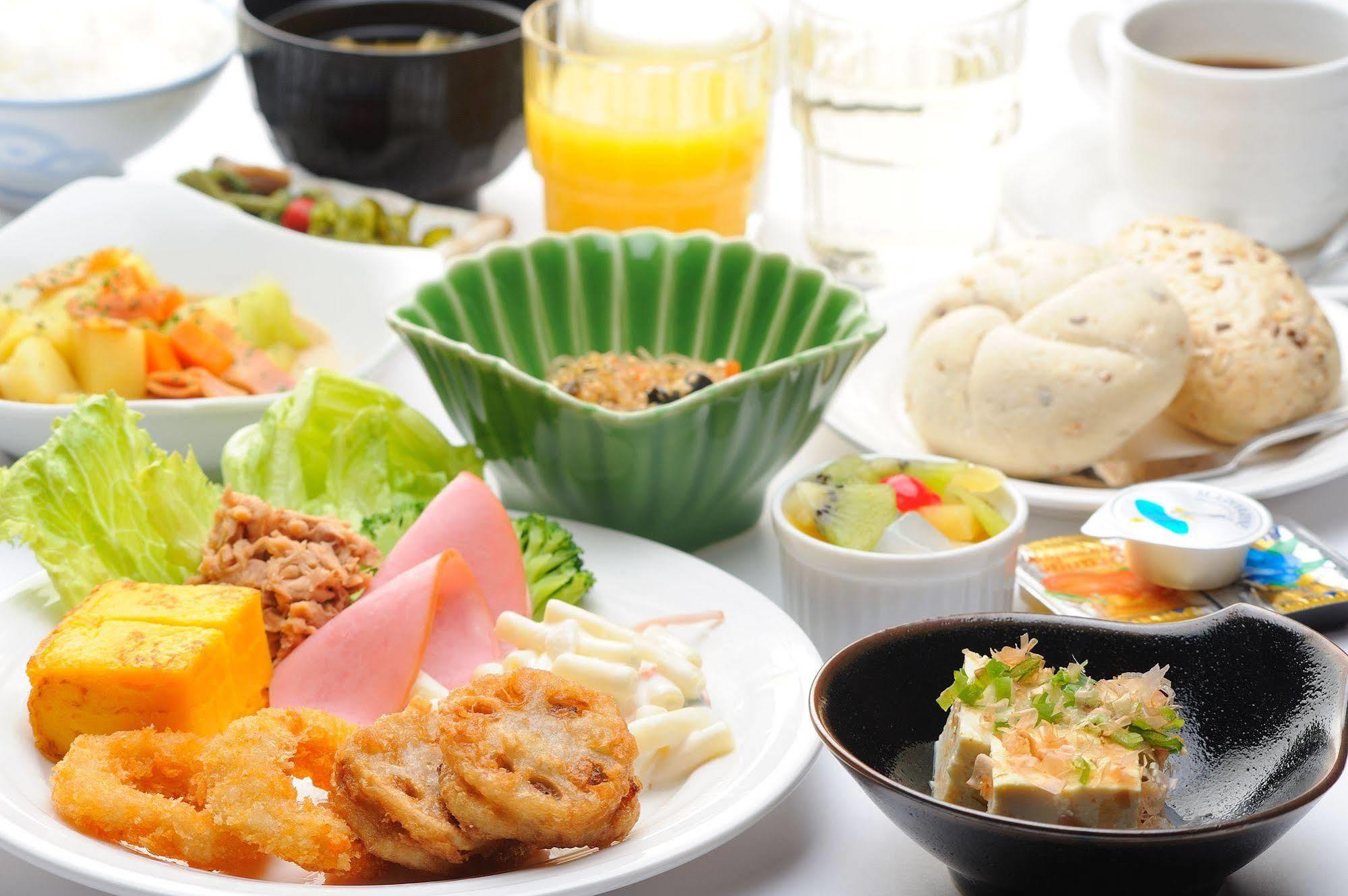 Hotel Route-Inn Yonezawa Ekihigashi Kültér fotó
